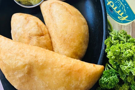 Foto de referencia de Empanada de jamón y queso